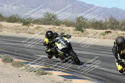 media/Dec-04-2025-Racers Edge (Thu) [[5ebc9f124d]]/2-A Group/1-Session 2 (Turn 7 Inside)/